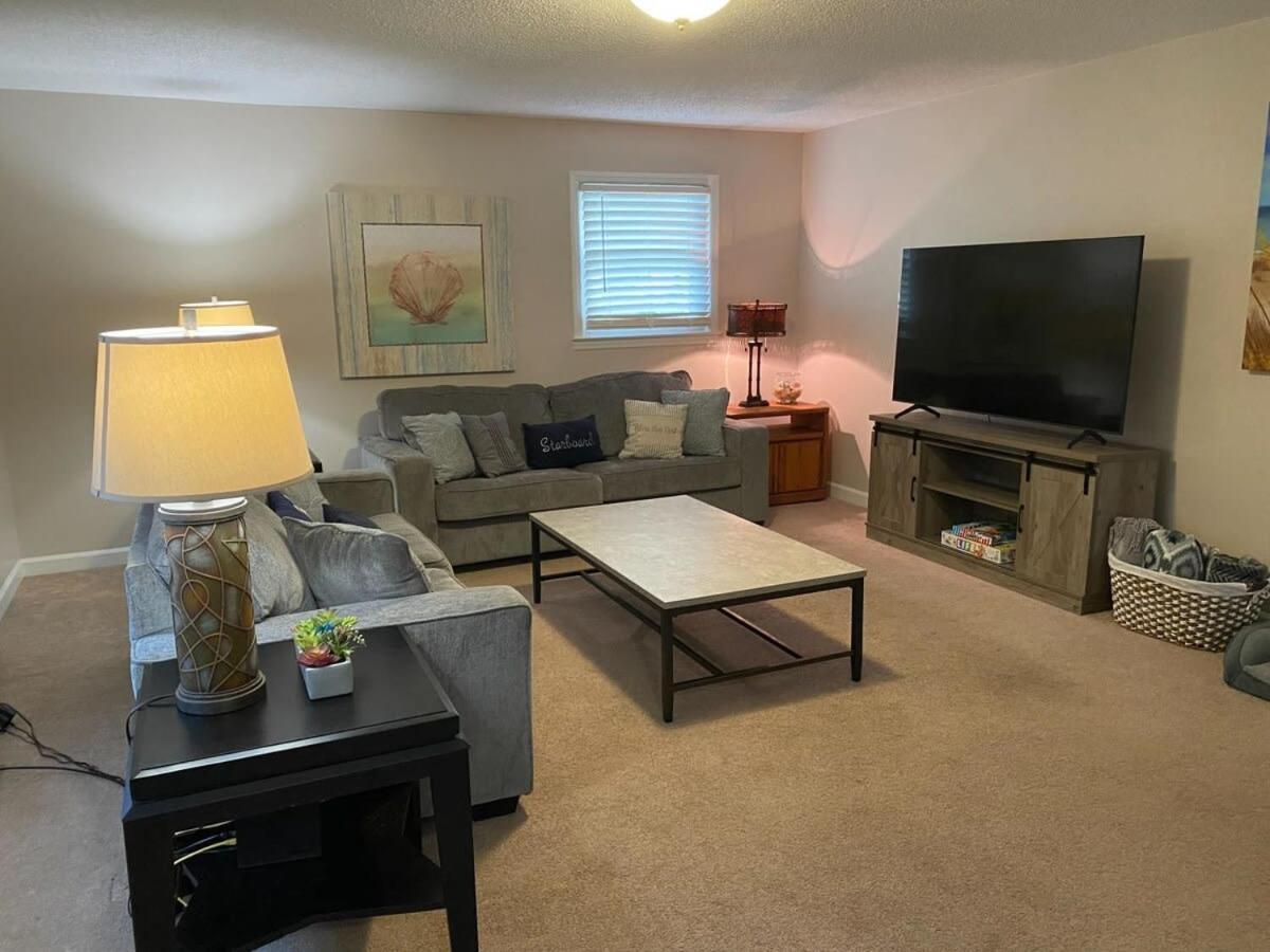 2Br Pet Friendly Home In Sneads Ferry With Parking Bagian luar foto
