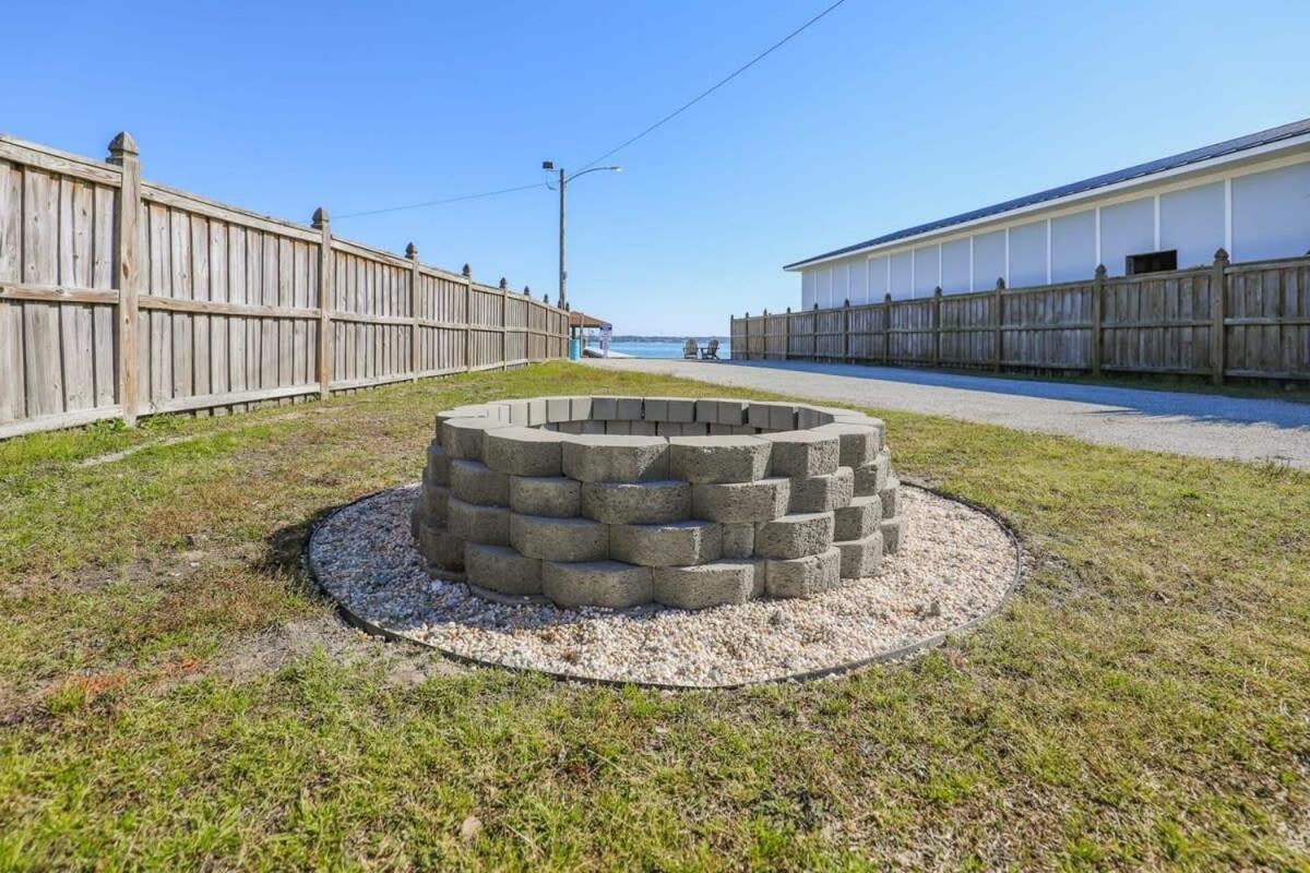 2Br Pet Friendly Home In Sneads Ferry With Parking Bagian luar foto