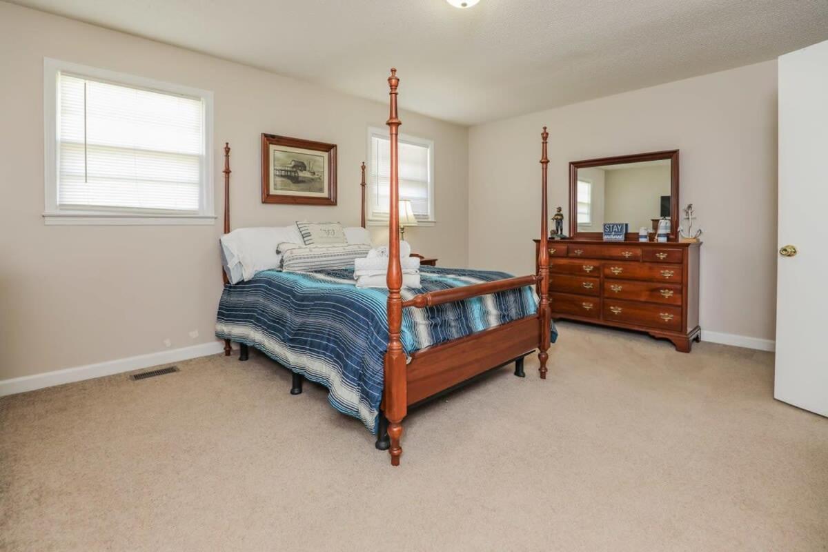 2Br Pet Friendly Home In Sneads Ferry With Parking Bagian luar foto