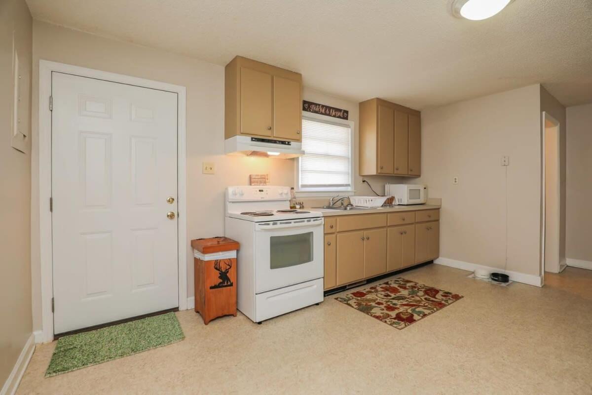 2Br Pet Friendly Home In Sneads Ferry With Parking Bagian luar foto