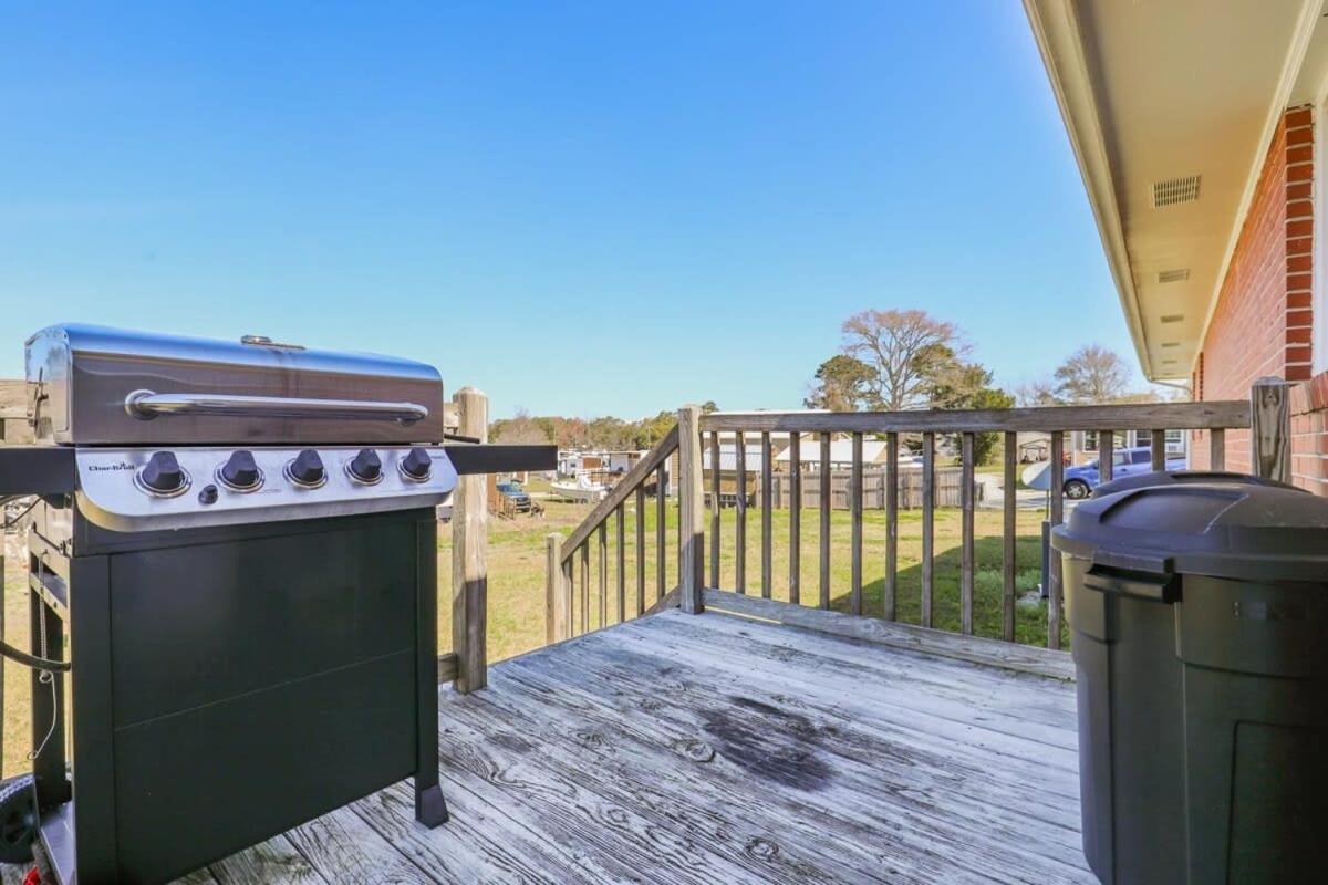 2Br Pet Friendly Home In Sneads Ferry With Parking Bagian luar foto