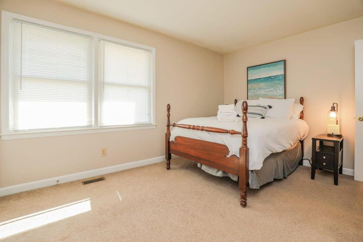 2Br Pet Friendly Home In Sneads Ferry With Parking Bagian luar foto